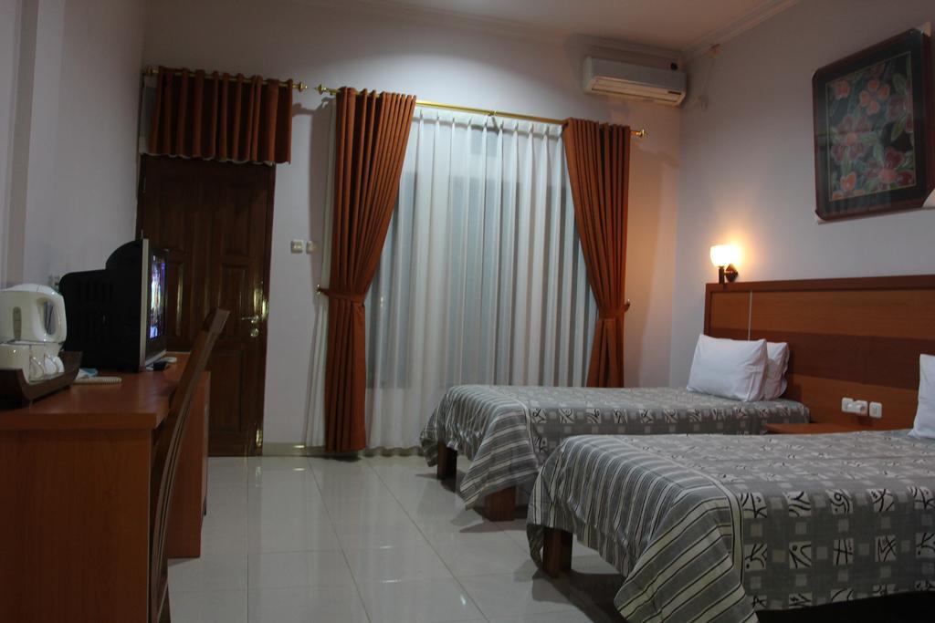 Hotel Bintang Redannte Garut Pokój zdjęcie